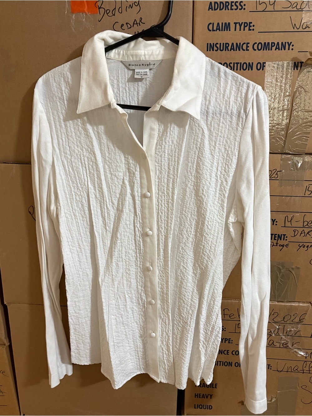 White Crinkle Button-Front Long Sleeve Shirt
